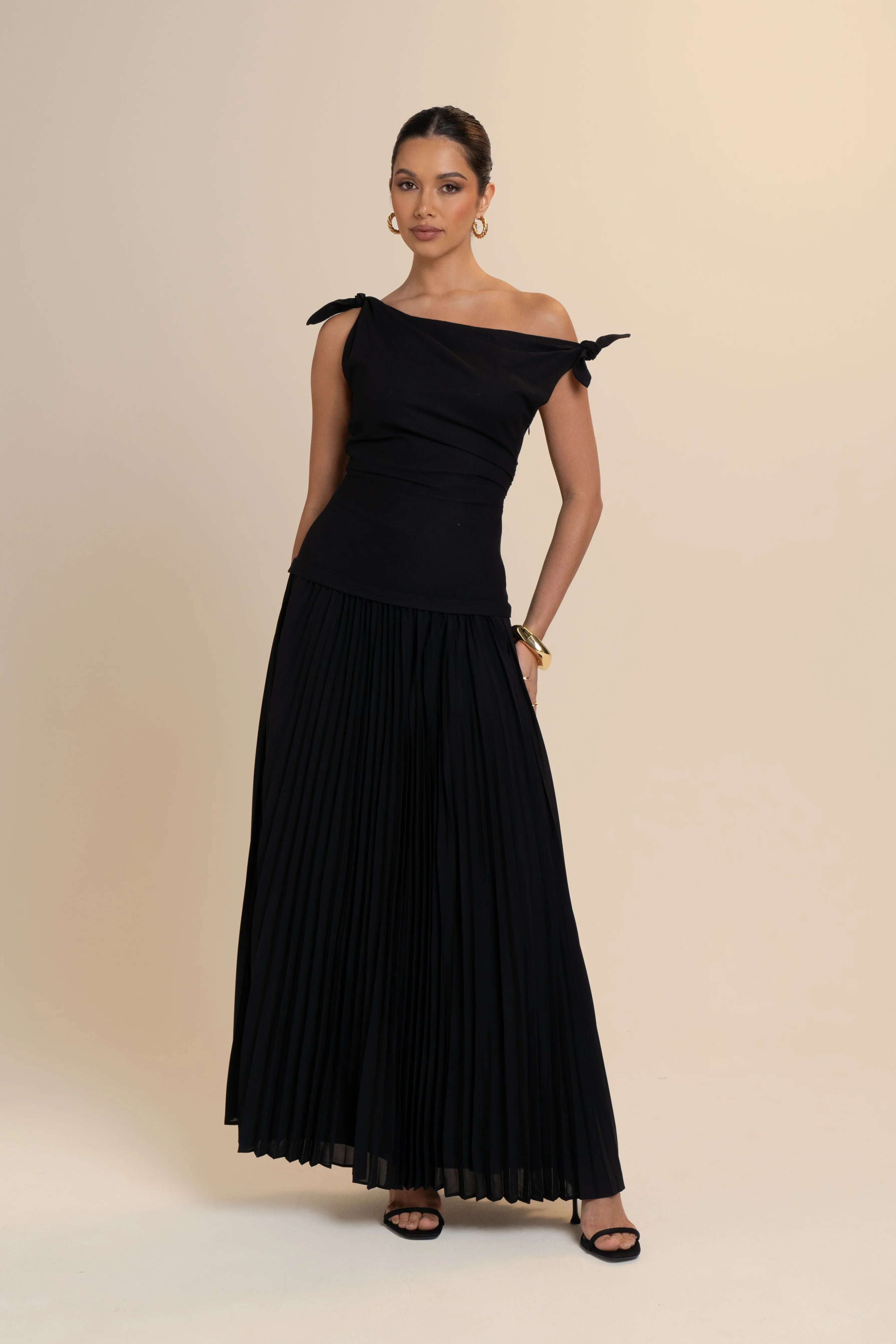 Ophelia Drop Shoulder Pleated Maxi Dress
