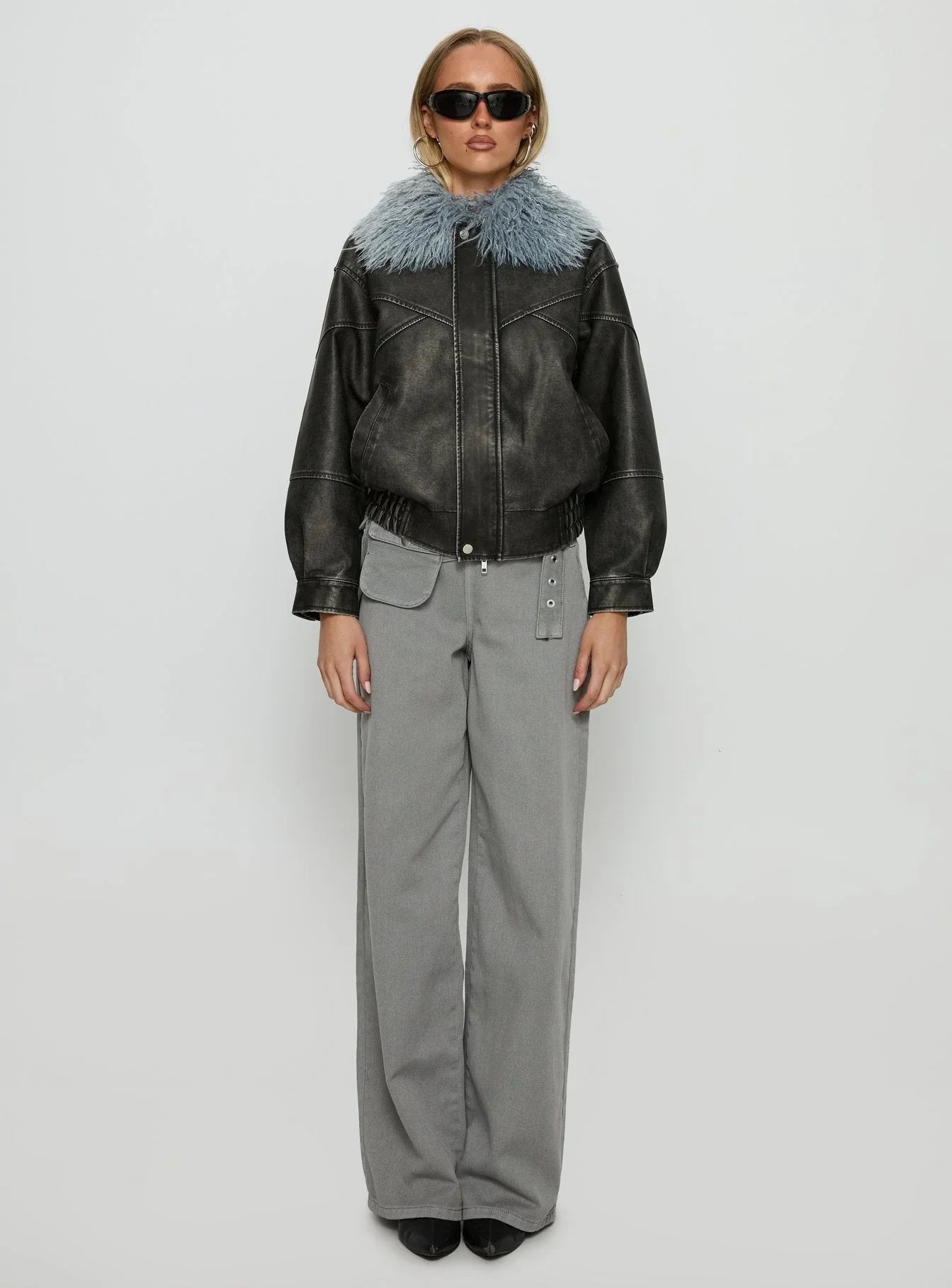 Brittanni Fluffy Collar Jacket Black / Blue