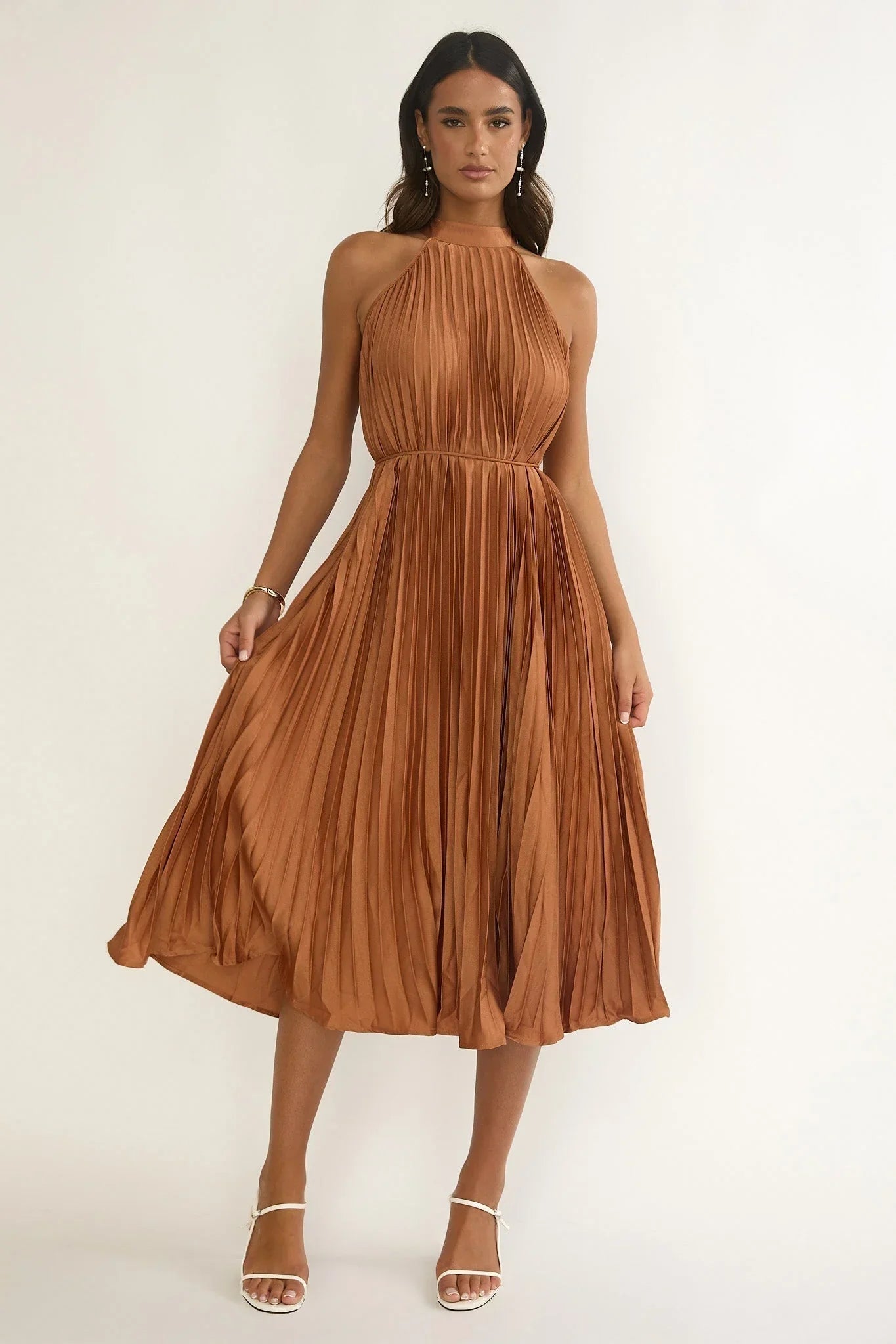 Sharaya Pleated Midi Dress Mocha