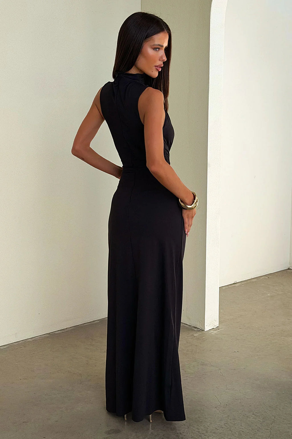 Amaris Mock Neck Maxi Dress - Black