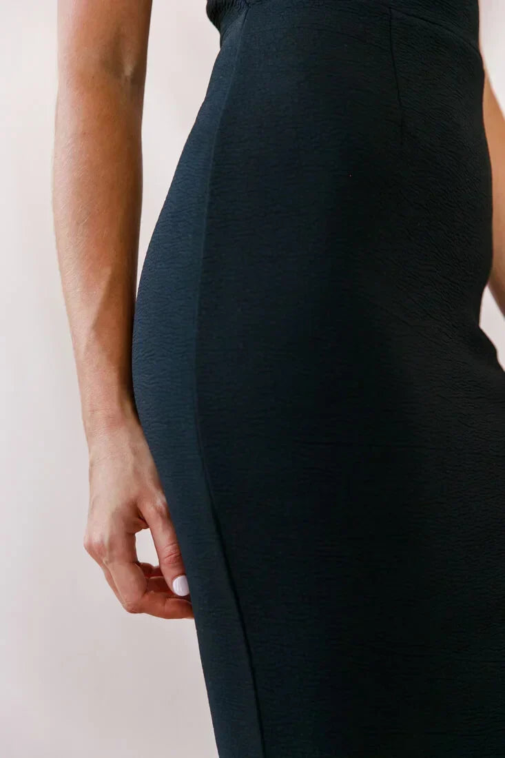 Georgia Square Neckline Midi Dress Black