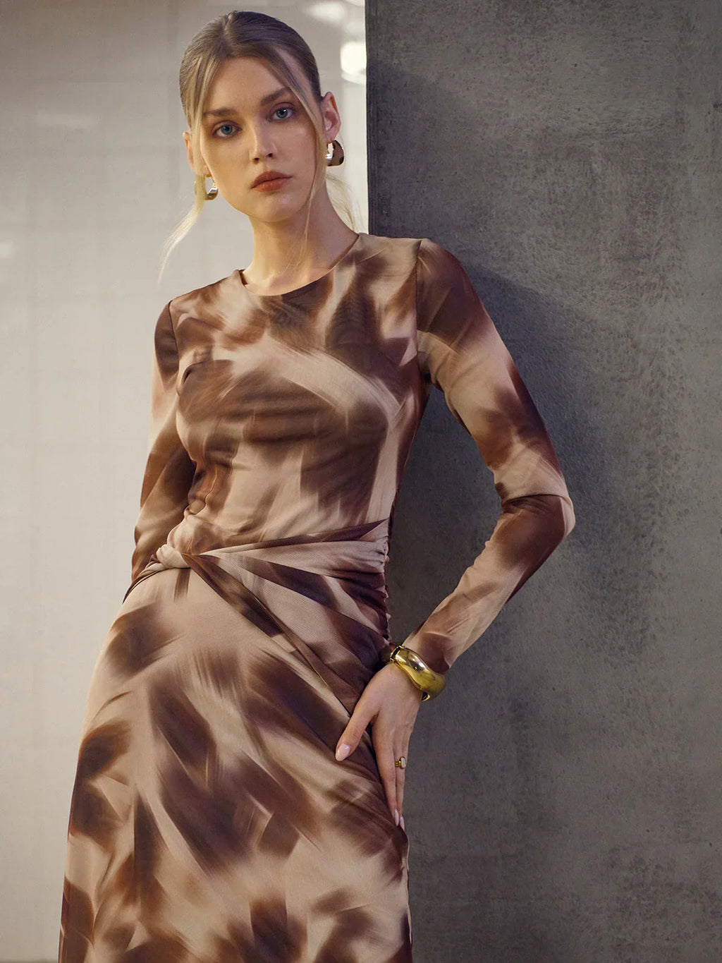 Abstract Print Twisted Mesh Midi Dress