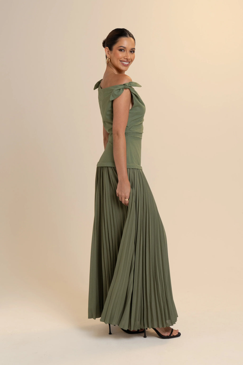 Ophelia Drop Shoulder Pleated Maxi Dress