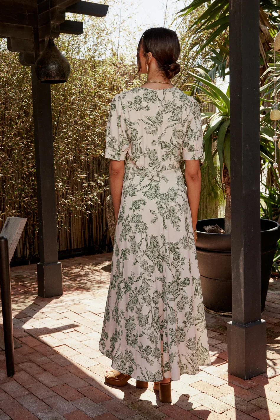 Lia Floral Midi Dress In Sage