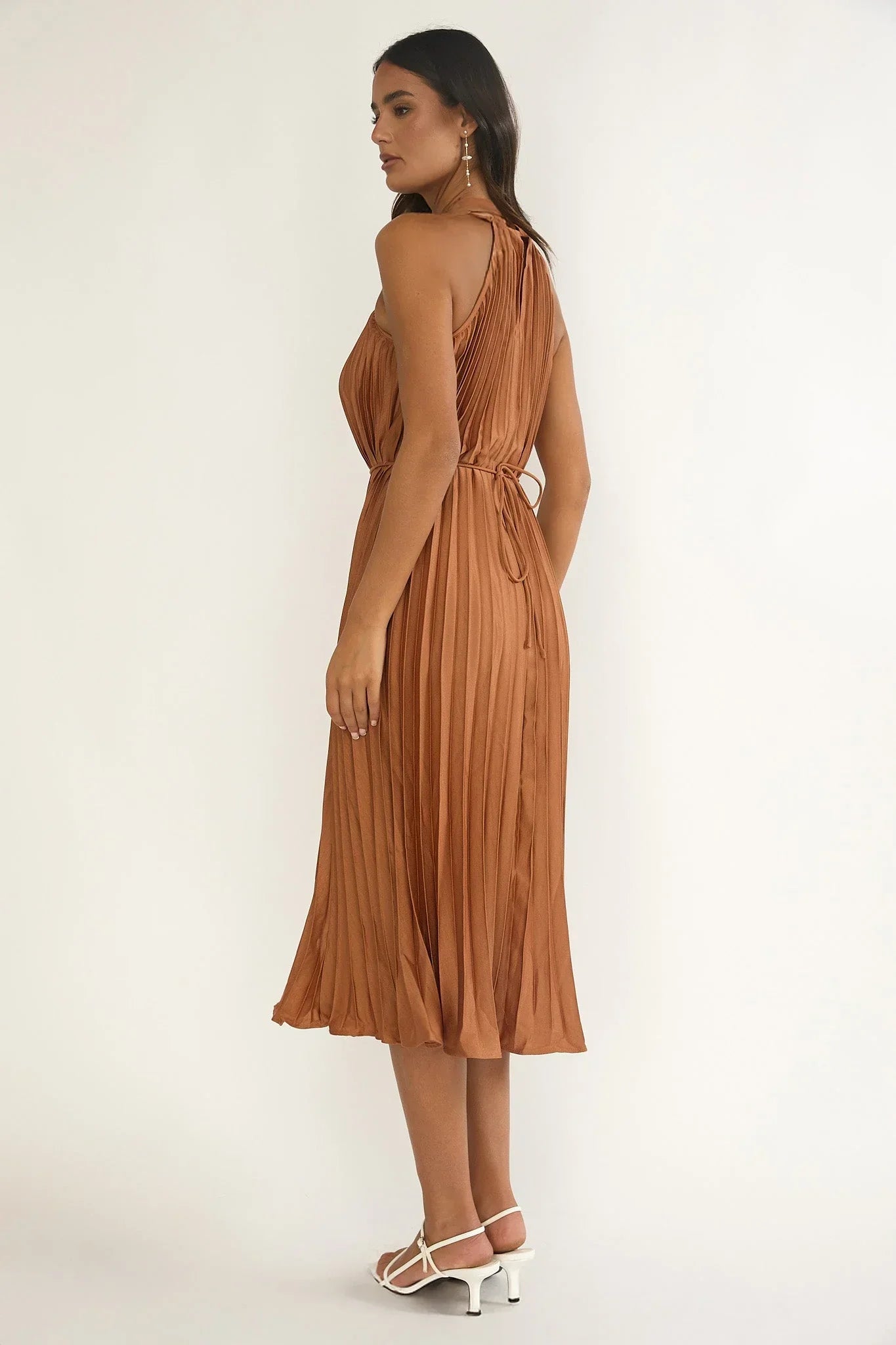 Sharaya Pleated Midi Dress Mocha